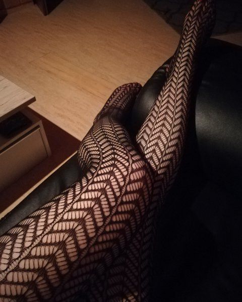 Relaxxxen ^-^ Und dann auf nach Luxemburg =D Wünsch´allen Lesern und Mitgliedern ´nen angenehmen Sonntag ;-)